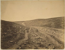 Roger Fenton, Shadow of the Valley of Death, 1855, USA Libray of Congress