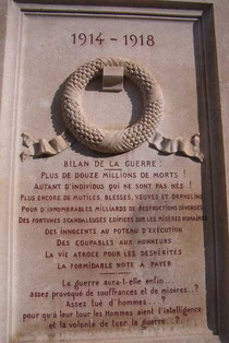 Monument aux morts de Saint Martin d'Estreaux