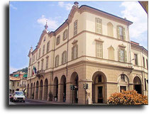Palazzo Arienti, sede del Municipio