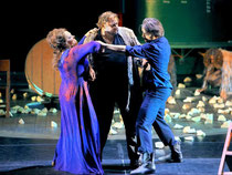 Probe des "Tannhäuser mit Michelle Breedt (Venus), Torsten Kerl (Tannhäuser), Markus Eiche (Wolfram von Eschenbach. Foto: Bayreuther Festspiele/Enrico Nawrath.