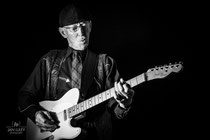 Mike Whellans "One Man Blues Band"