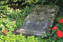 Grabstein Rudolf von Tavel