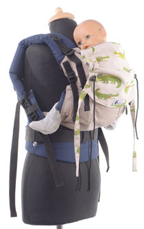 Huckepack Full Buckle, Babytrage mit Schnallen, Träger können am Hüftgurt oder am Panel befestigt werden.Individuell einstellbares, mitwachsendes Panel.