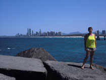 Vor der Skyline Gold Coast Surfers paradaise 