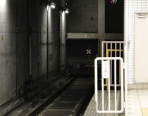 先へと行く線路は無い