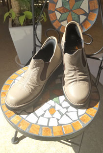 Milla sports 6−MA10グレー23  ¥17,600（税込）ハンズフリーシューズ