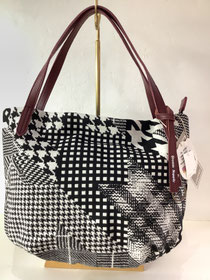 アサヒ 17−MA11 黒ショルダーバック  PLx牛皮革   ¥9,790（税込）