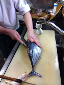 お正月休みも終わり　今日から　元気に　がんばります🤗カツオ入荷🐟　