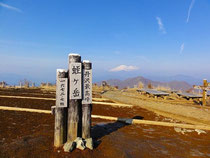 蛭ケ岳山頂と富士山