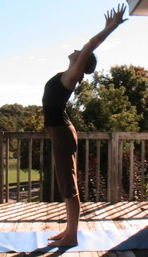 Yang Yoga, demonstrated with Tina