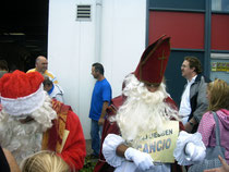 Sint en de Kerstman knipten de kaartjes