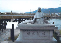 Statue of the author; Murasaki Shikibu