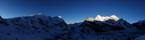Mera Peak links und Kyashar rechts!:-)