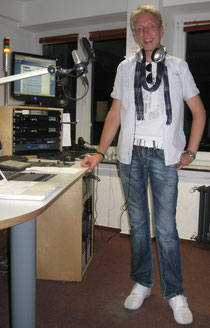 (Peer im Studio von radio leinehertz 106.5)