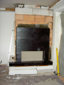 Anbringung der Großformat-Keramik-Verkleidung.