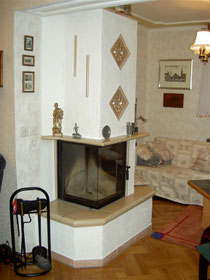 kompakter Kamin mit Eck-Scheibe