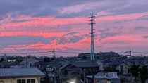 渡り廊下からの真っ赤な夕焼け…綺麗です✨️