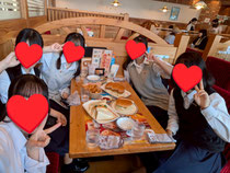 少し前に友達とご飯を食べに行きました！おいしかったし楽しかったです☺️