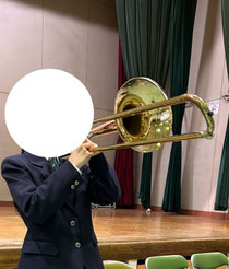 中学校ではトロンボーンを吹いていました!新しい楽器に絶賛苦戦中です💦