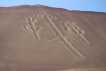 Le géoglyphe de Paracas, visible seulement depuis la mer