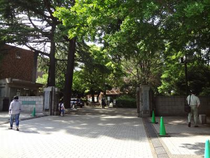 東京農業大学正門