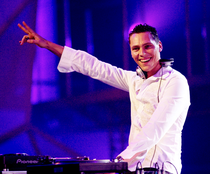 Tiësto | GUESS