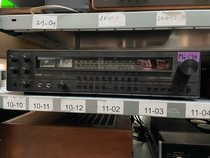 Receiver SABA 9260 Quartz Reference Frontansicht mit analoger UKW MW Skala und Stationsspeichertasten