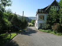 Ferienwohnung, DG, Dachgeschoss, seniorenfreundlich, seniorengerecht, für Senioren, Balkon, Liegewiese, Garten, Grill, WLan, Schmallenberg, Nordrhein-Westfalen, Sauerland, Hochsauerland