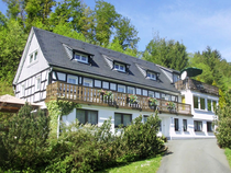 Ferienwohnung, OG, Obergeschoss, seniorenfreundlich, seniorengerecht, für Senioren, Terrasse, Liegewiese, Garten, WLan, Schmallenberg, Nordrhein-Westfalen, Sauerland, Hochsauerland
