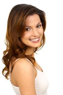 Sehen einfach nur gut aus: Weiße Zähne durch Bleaching! (© Kurhan - Fotolia.com)