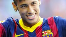 picture taken from http://www.fifa.com/worldfootball/clubfootball/news/newsid=2103455.html