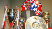picture taken from http://www.fifa.com/worldfootball/clubfootball/news/newsid=2103054.html