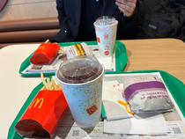 学校帰りに友達とマック行ってきました！