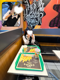 部活帰りに🍔を食べました🤤💕