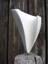    "FLORA"     Sandstein auf Eichensockel    25cm/155cm