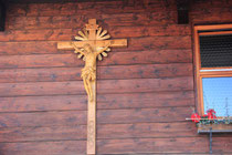 schönes Kreuz im Oberfeld