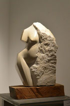 weiblicher Torso, Untersberger Marmor, Höhe: 45 cm