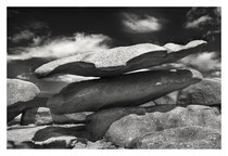 L'équilibre de l'éternité. Côte de Granit Rose (Bretagne).