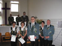 20. Juni 2010 Auszeichnung in Wassermühle (vl) Christa Bleeck (Silber) Gertrud Kröncke und Knut Mangels (Bronze), Ute Reyelts und Stefan Thiele (Kreisvorstand)