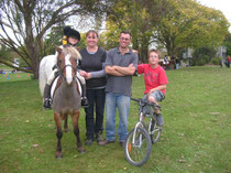 Rogers Family: Meg, Lynn, Chris & G-Man