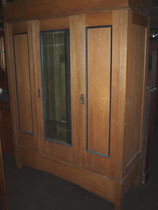 KT0357/ Kleiderschrank~1910, Eiche, zerlegbar, H 210, B 153, T 61, Innentiefe 55 cm, EUR 900,-