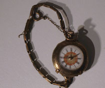 4075/ Damen-Taschenuhr m. Armband ~1880, Gold, Ø 3,5 cm, Werk verrostet, EUR 90,-