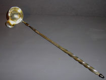 4351/ Bowlekelle von 1858, "D.Schulz, Kelle Silber (innen vergoldet), Griff gedrehtes Horn, L 45 cm, EUR 120,-,