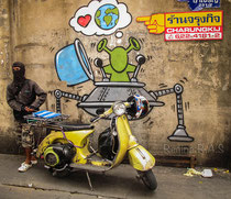 China town.Aliens in love... Bangkok