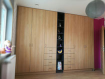 Kleiderschrank