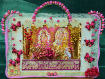 "Jai MahaLakshmi - Jai Sri Ganesha"(with ceramic and straw flowers, wool a.o. fabrics) by Walpurgis S., relief on coconutfabrics; 33x28 cm, € 90,-; May 2014; sold/verkauft