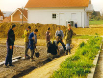 Bau und Einweihung Kleinspielfeld 1995