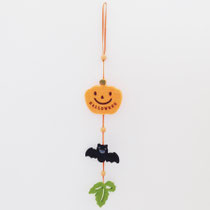 ハロウィン156　壁飾り　かぼちゃ&こうもり&リーフ　320H 　￥500＊２つあります＊
