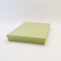 BOX 152 　クラフト角黄緑　250×335×45H 　￥400