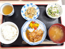 昼食の一例